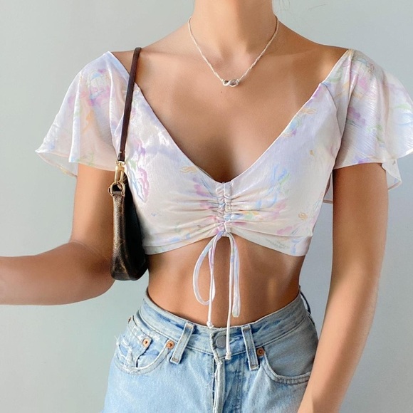 URBAN OUTFITTERS Flutter Sleeve Ruched Crop Top - Picture 1 of 4